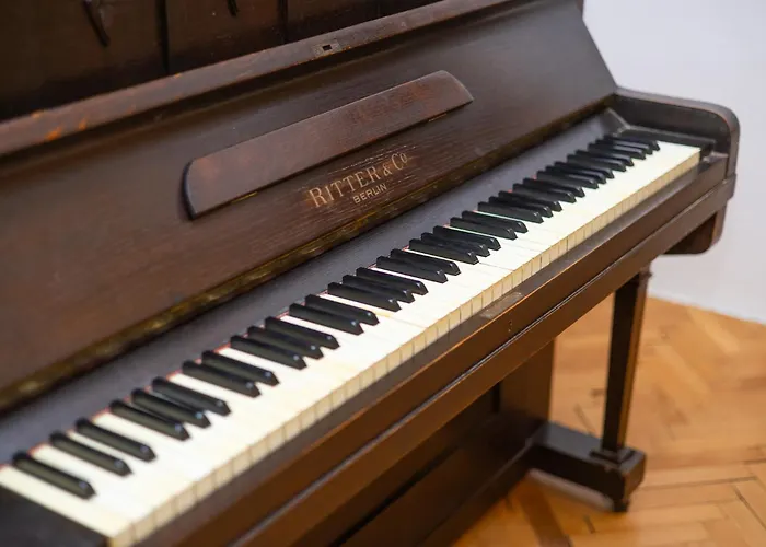Lounge Piano * Brno